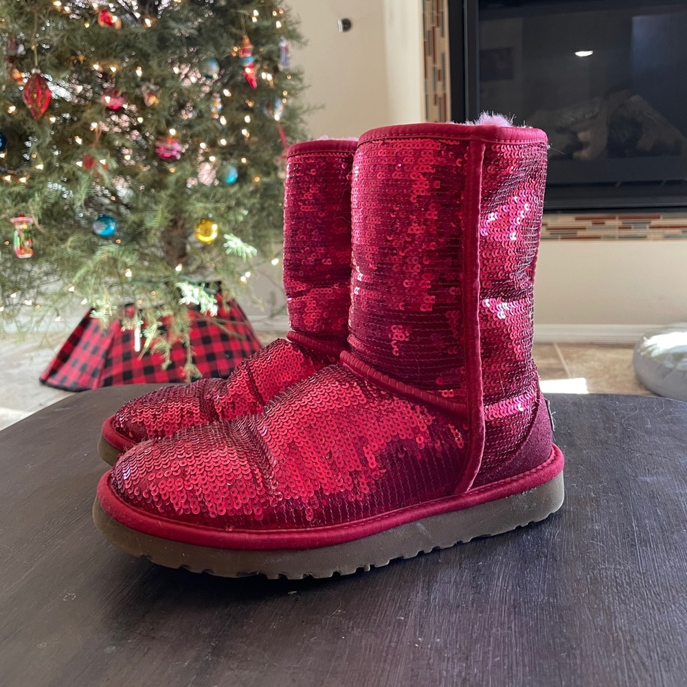 Red sequin Uggs - Picture 2 of 13